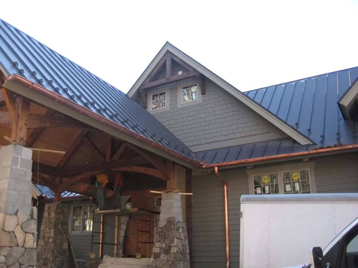 Craftsman Roofing team delivering quality roofing work in Donnelsville